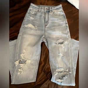 000 American Eagle Jeans